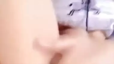 Punjabi slim girl nude fingering viral hot video