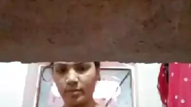 Sexy village bhabhi record naked bathroom video