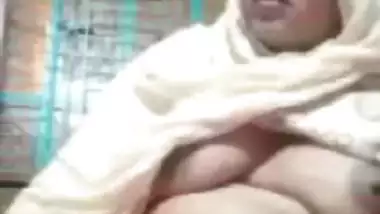 Bengali boudi hairy pussy masturbation with video call