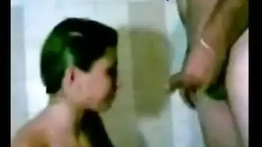 Indian girl affair with office boss and drinks piss