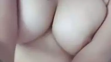 Anam Khan latest nude TikTok video