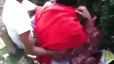 Couple Romance In Park - Movies. video3porn3