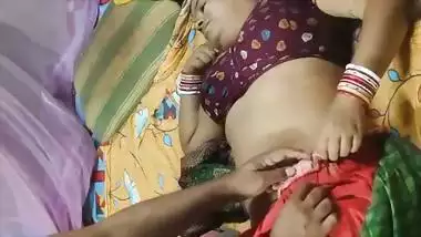 Mature aunty hard fucking homemade with neighbor
